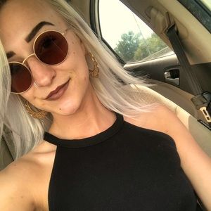 Meet your Posher, Catherine